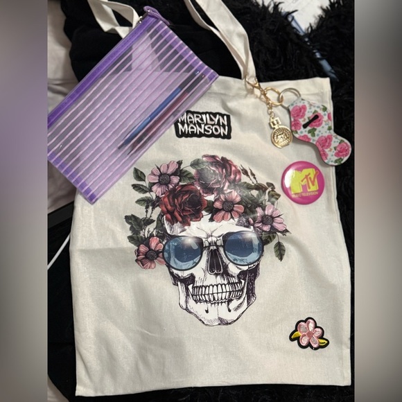 Flower skull handmade tote bag - Picture 3 of 3